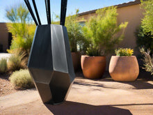 Load image into Gallery viewer, Steel Black Geo Planter